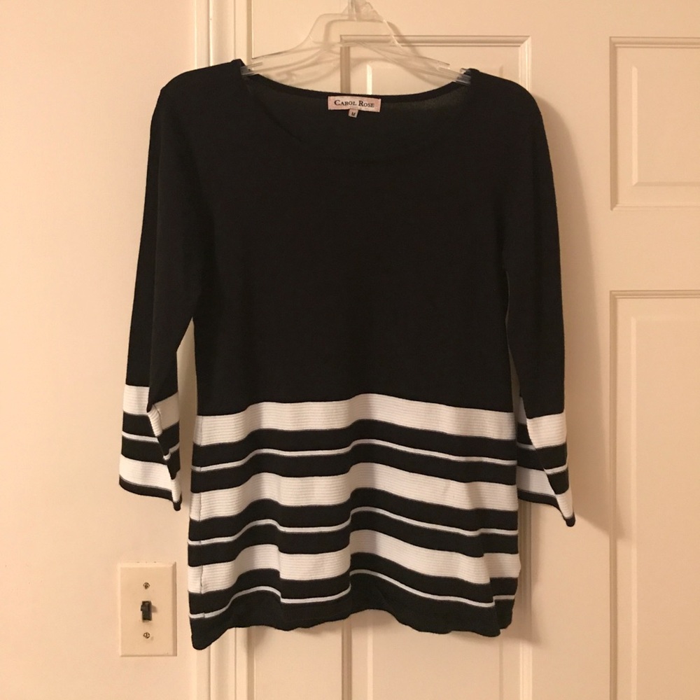 Black and white knit top