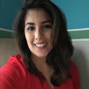 Meet your Posher, Valarie