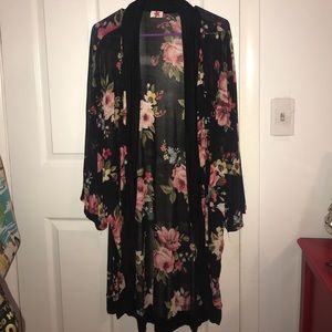 3 xl sheer floral kimono