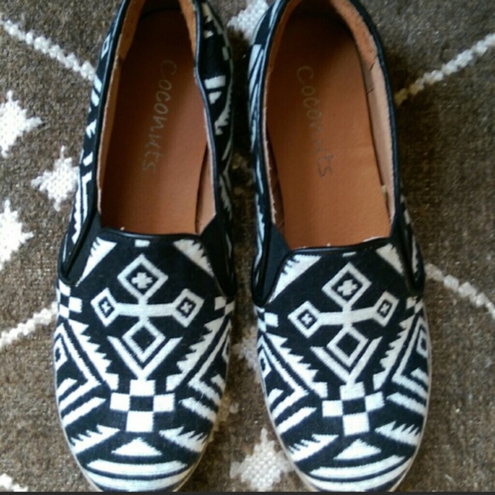 Patterned slip on shoes