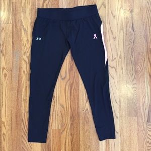Under Armour black/pink survivor capri
