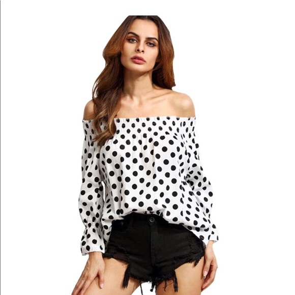 Clothes bundle - Picture 3 of 3