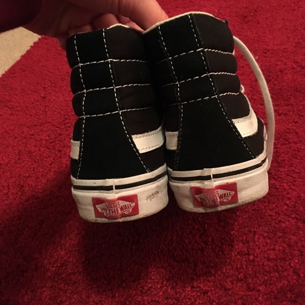 Size 6 old skool black womens’ vans - Picture 2 of 4