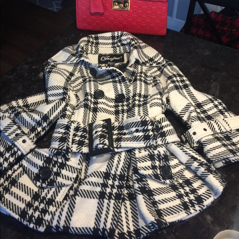 SOLD Short jacket black and white size S