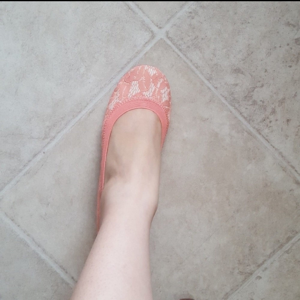 NWT Yosi Samra delicate flats