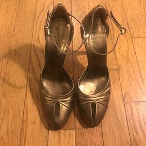 Gucci gold heels