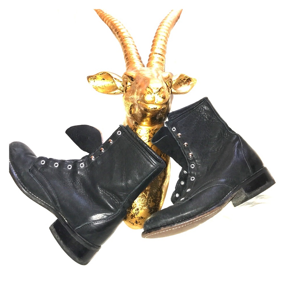 Rocking butter soft “combat” style 👢 boots
