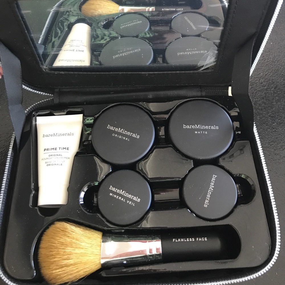 Bare minerals Medium beige complexion kit