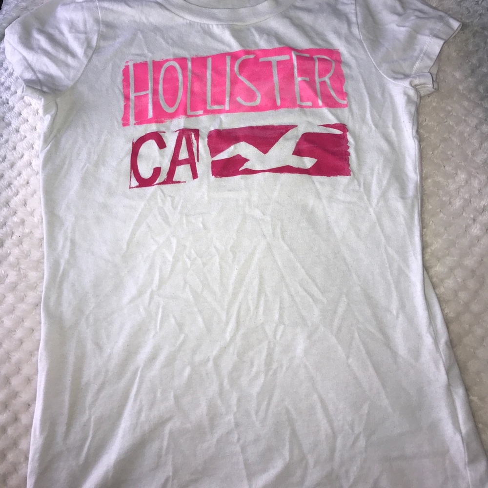 White hollister shirt