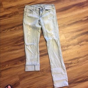 American Eagle distressed skinny jeans. 6