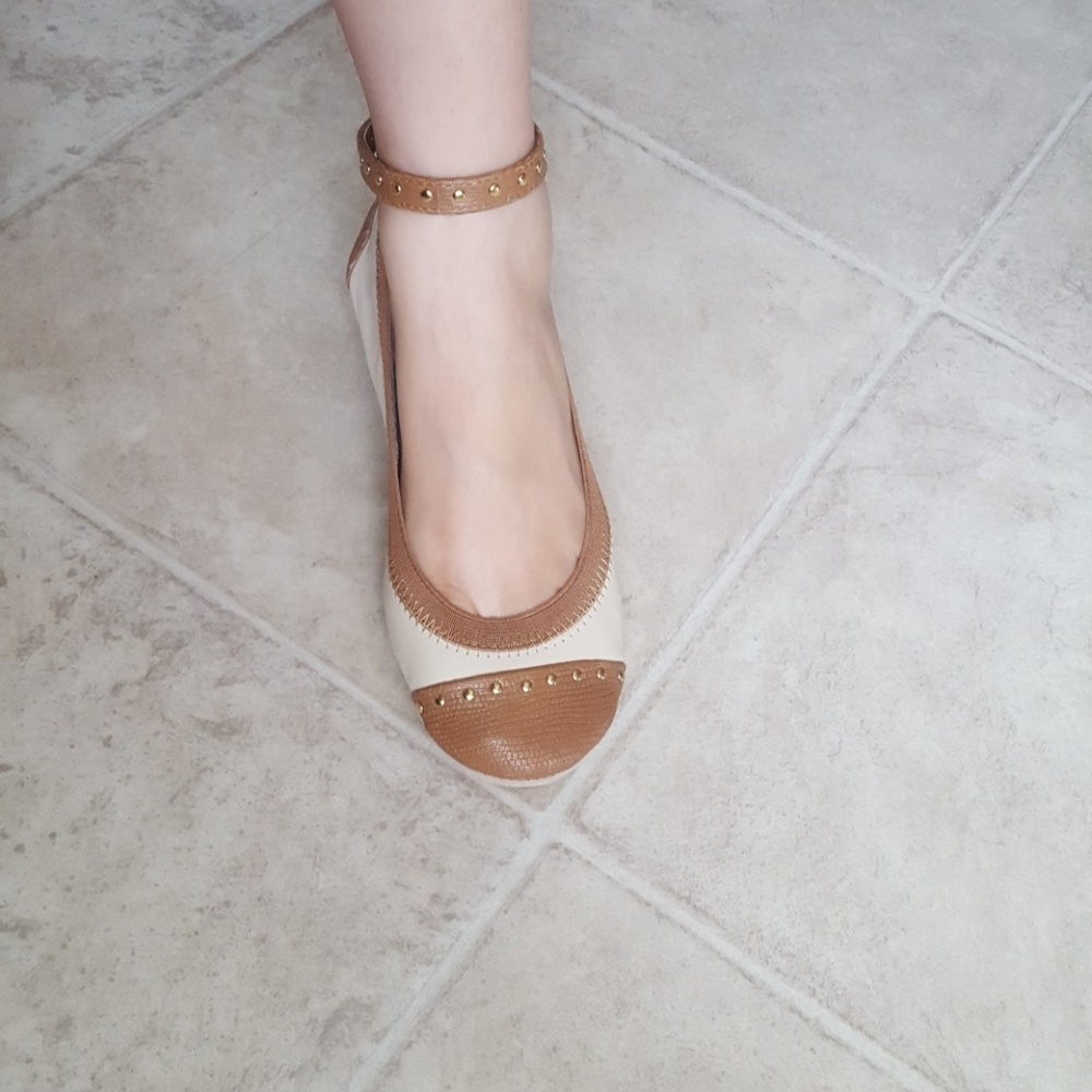 NWT Yosi Samra gorgeous flats
