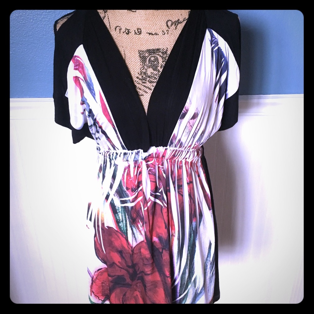 Super comfy v neck soft dress!