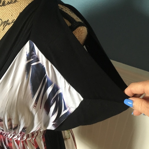 Super comfy v neck soft dress! - Picture 3 of 3