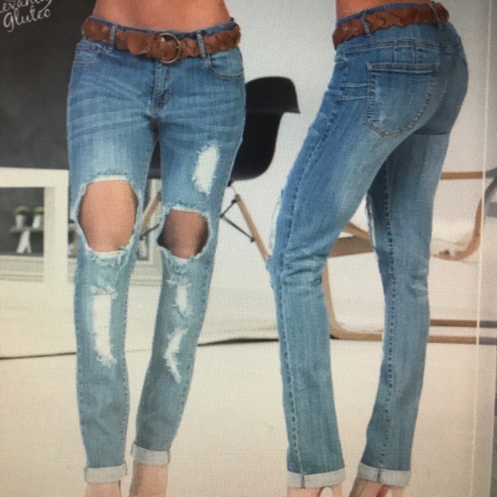 Columbian distressed jeans