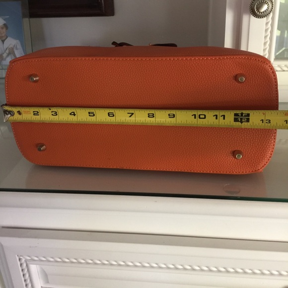 Gorgeous soft vegan leather bag - Picture 9 of 9