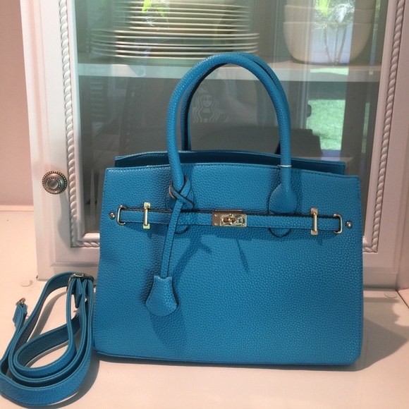 Gorgeous soft vegan leather bag - Picture 2 of 9