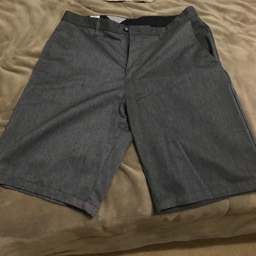 Volcom shorts