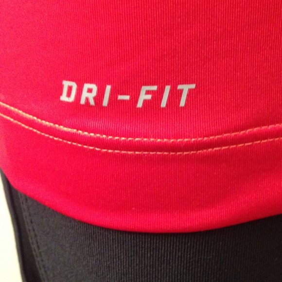 Nike Pro Combat Training Tank - Picture 6 of 8