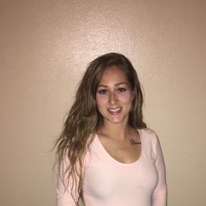 Meet your Posher, Vanessa