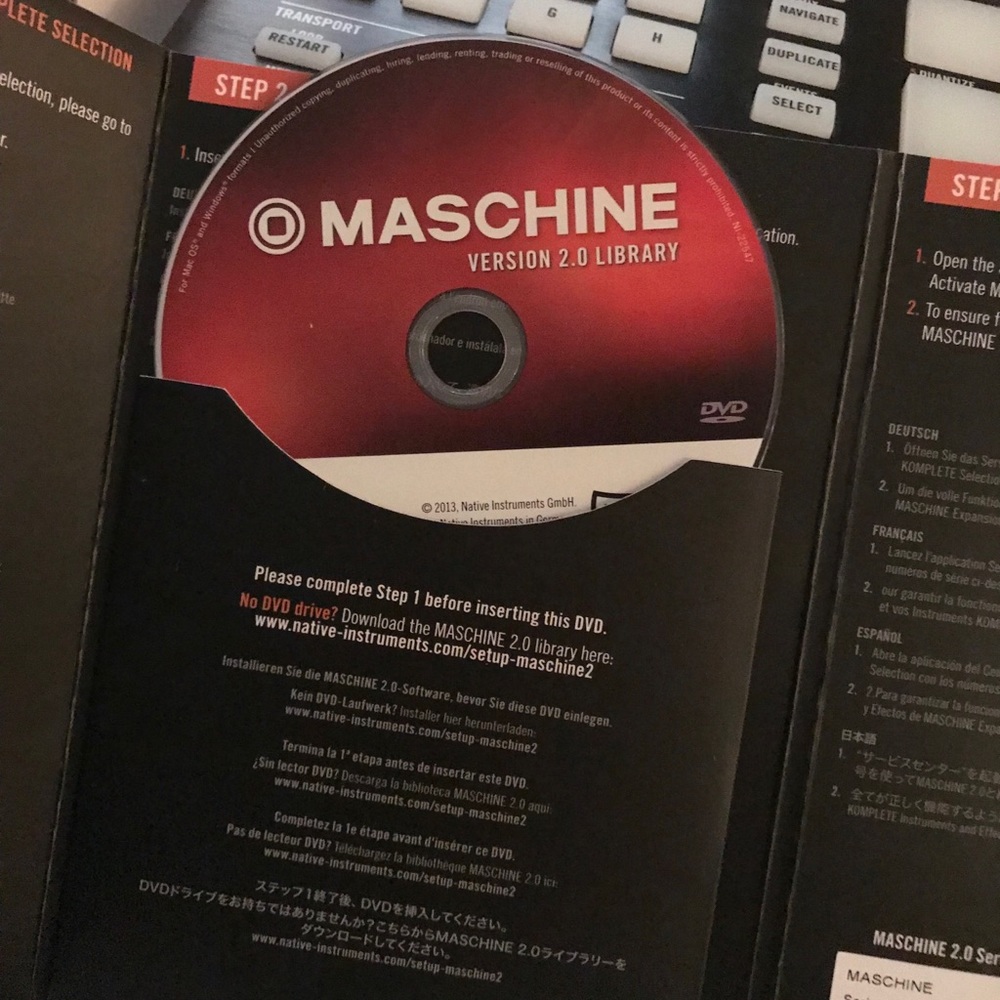 Native Instruments - Maschine MK2 - Picture 6 of 8