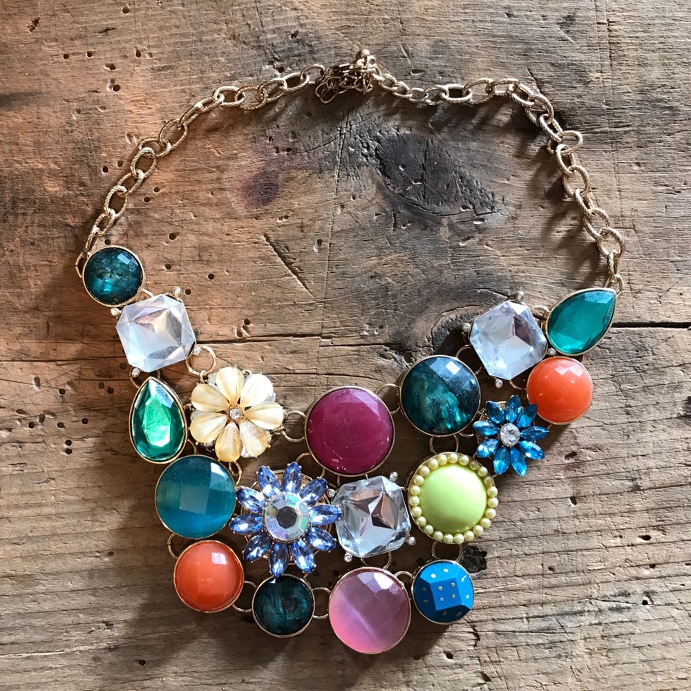 Statement necklace