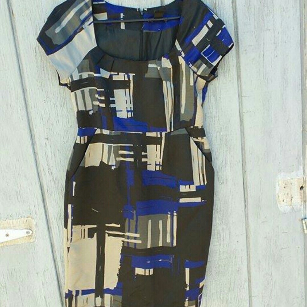 Dress with pockets