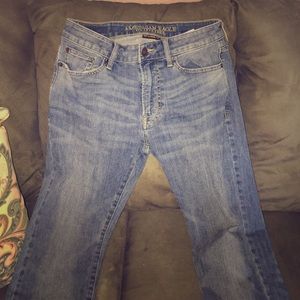 American Eagle men’s jeans