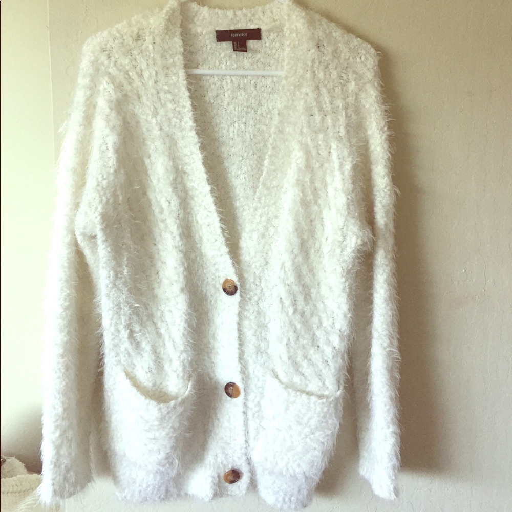 Forever 21 shaggy white oversize cardigan S