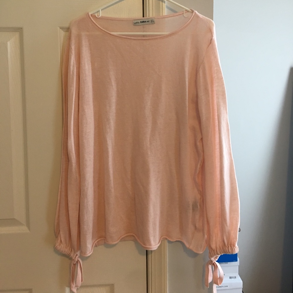 Fine knit pink bow sleeve top