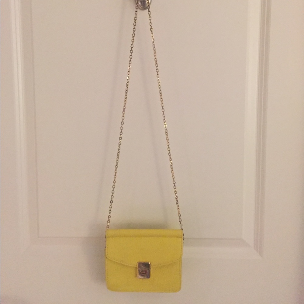 Donated to a shelter! Urban Expressions cute yellow purse!