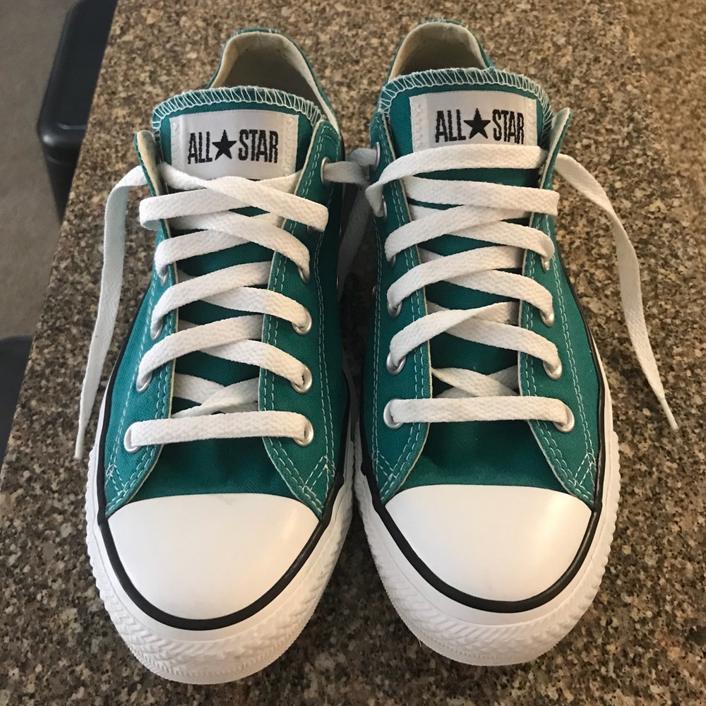 Teal converse