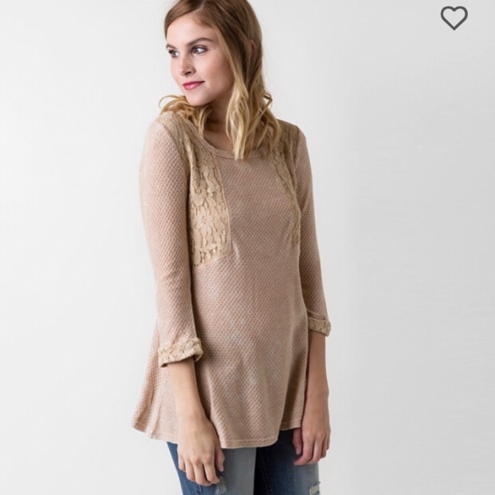 Gimmicks by BKE (Buckle) Washed Top Small