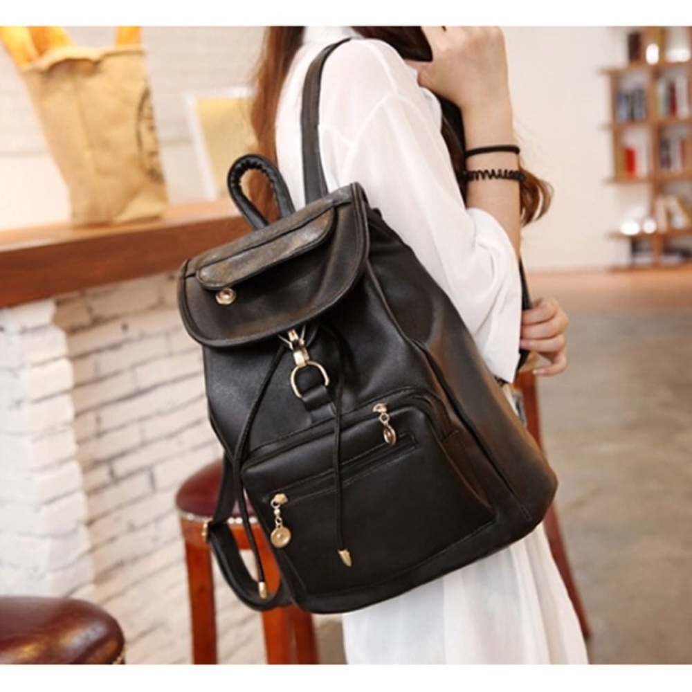 Women's Black Leather Backpack