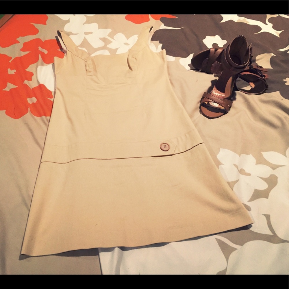View cream dress