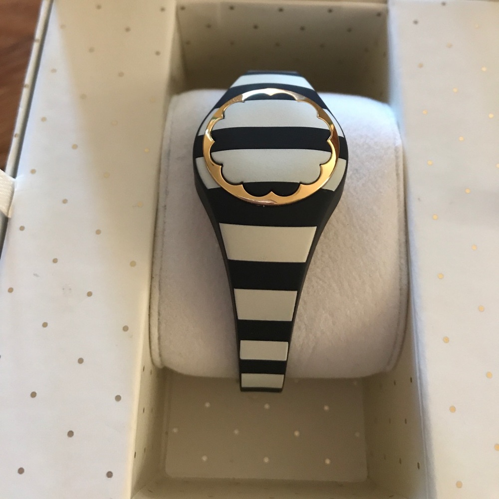Kate Spade Activity Tracker ♠️ - Picture 2 of 4