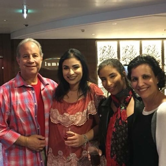 Meet your Posh Ambassador & Trusted Seller, Morgan - Picture 5 of 7