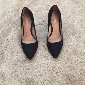 Black pointy toe heels