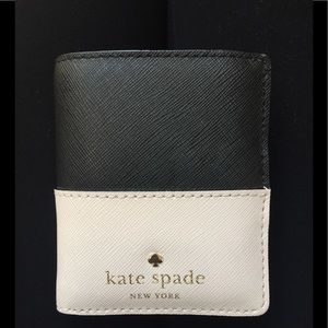 Great condition Kate Spade wallet!