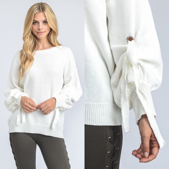 Tops - White Puffed Sleeve Knit Top