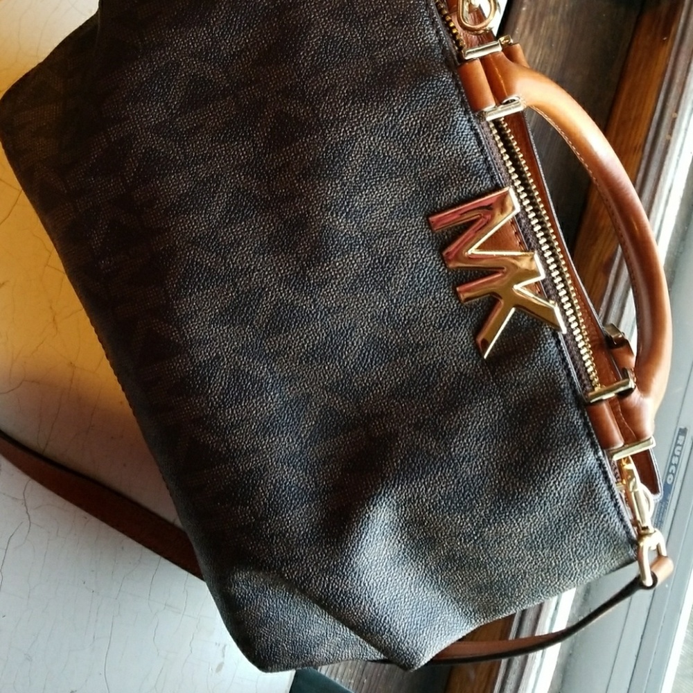 Michael Kors purse