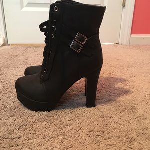 6 inch black high heel boots