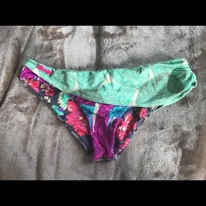 NWOT Maaji Bikini Bottoms