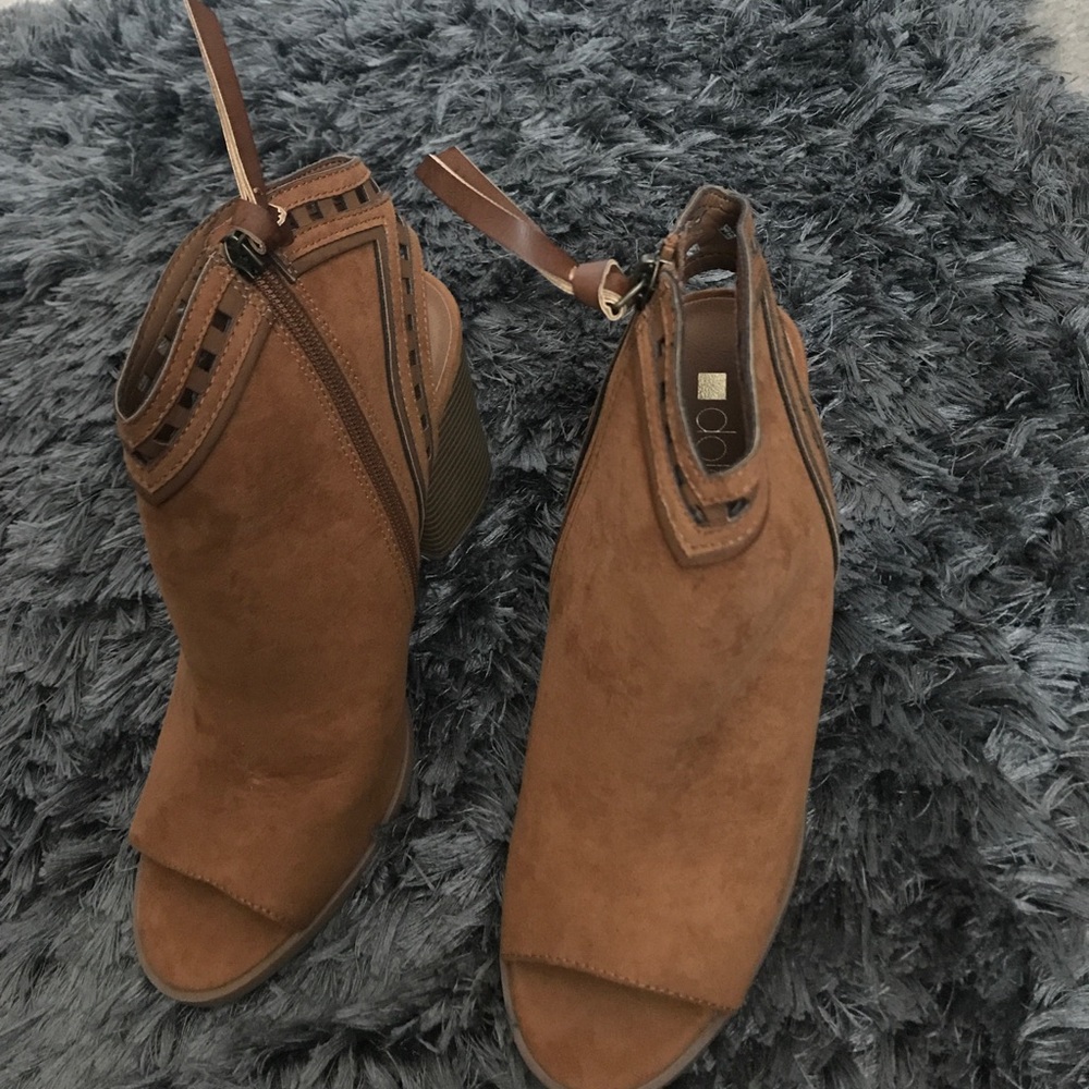 Shoes/heels