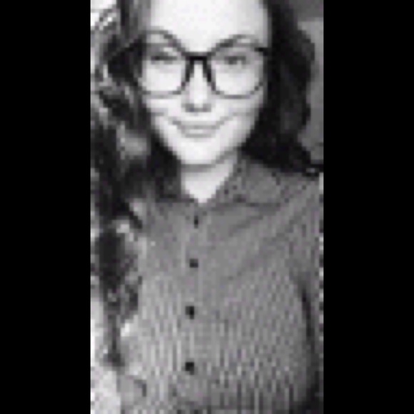 Meet your Posher, Amanda - Picture 1 of 1