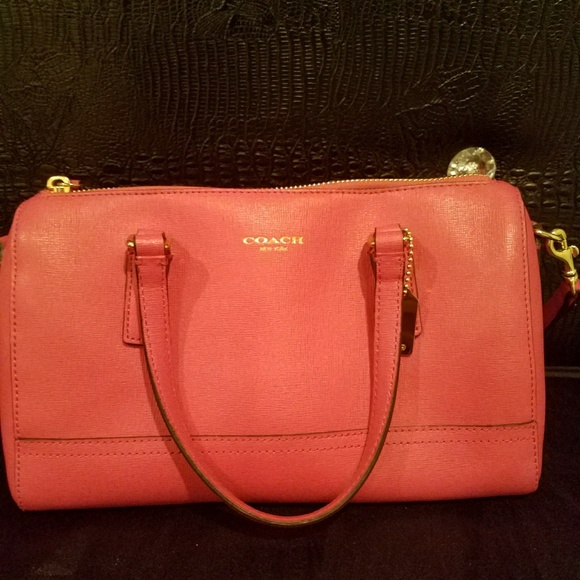 Pink Coach purse - Picture 1 of 8