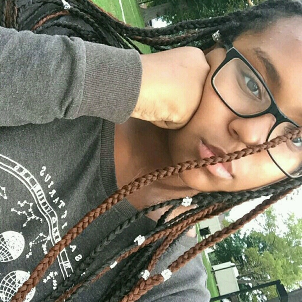 Meet your Posher, Becca