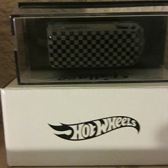 VW Illest Brand Hot Wheels die cast collectible - Picture 5 of 6