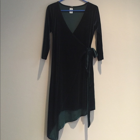 LAST 1: Hunter Green Velvet Tie Waist Dress - Picture 3 of 6