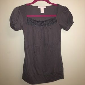 Gray short sleeved top with lace front