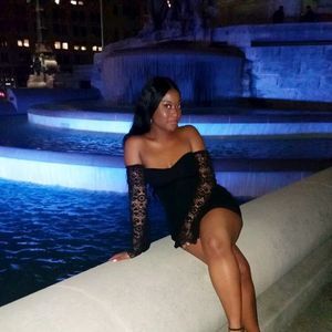 Meet your Posher, Nellz